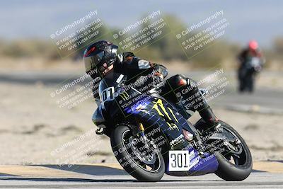 media/Dec-07-2025-CVMA (Sun) [[3e7d2de5dc]]/Race 4-Supersport Middleweight/